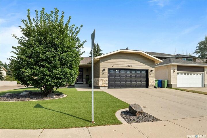 Property Photo:  3603 Selinger Crescent  SK S4V 2H7 