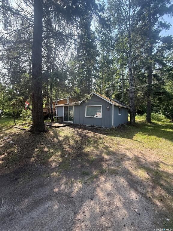 Property Photo:  106 Agnes Street  SK S7J 0N0 