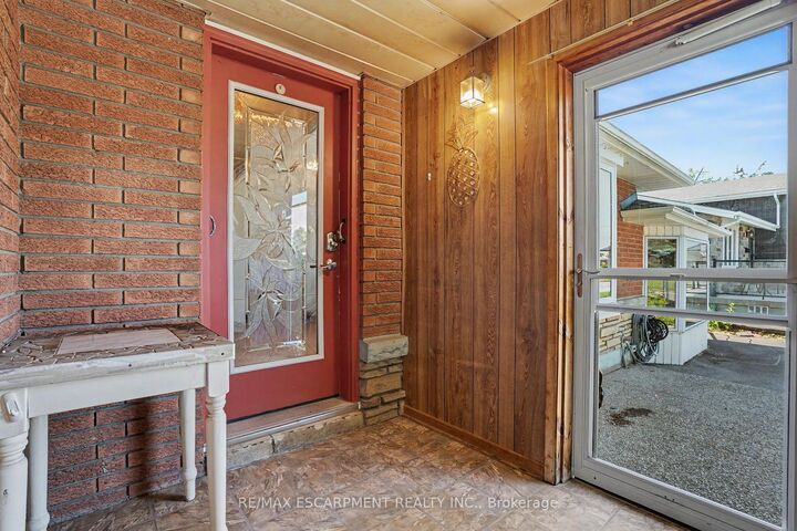 Property Photo:  87 McDonald Avenue  ON L2V 3E8 