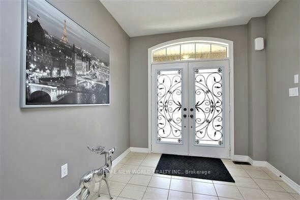 Property Photo: 20 Pineforest Place ON L6E 2B1