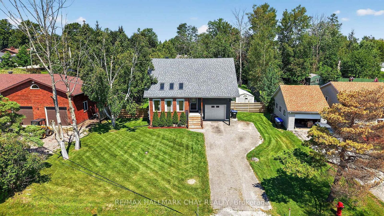Property Photo: 940 Nantyr Drive ON L9S 1S7