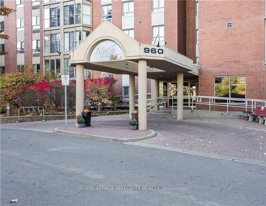 Property Photo: 960 Teron Road 604 ON K2K 2B6