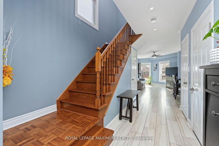 Property Photo: 52 Pottery Place ON L4L 9H6