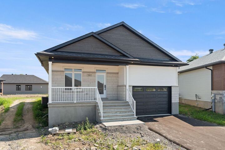 Property Photo:  1054 Turner Drive  ON K6V 0G8 