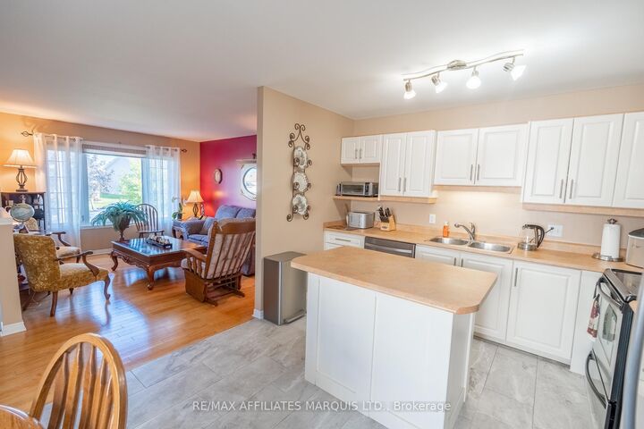 Property Photo:  1851 Cumberland Street  ON K6J 0A1 