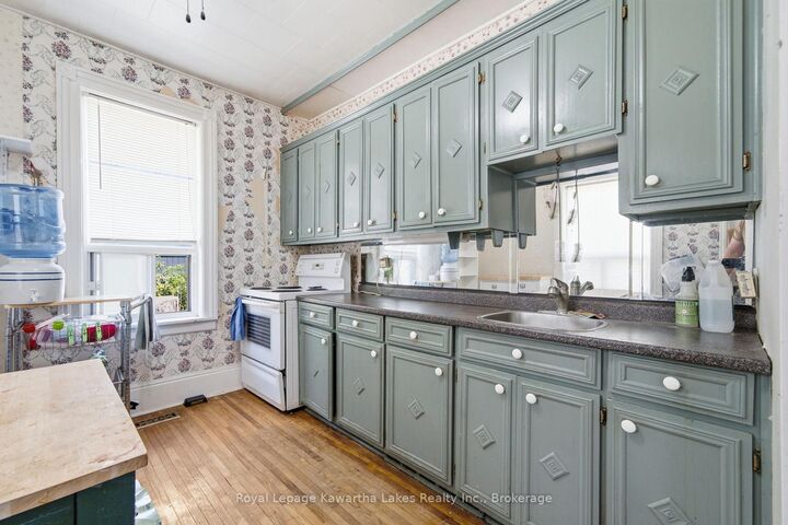 Property Photo: 51 Melbourne Street W ON K9V 2S9