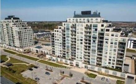 240 Villagewalk Boulevard 813 — photo 1