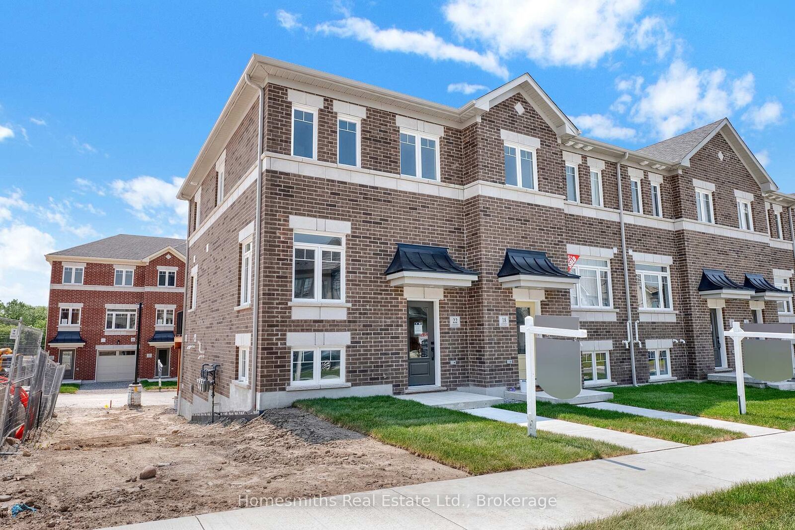 Property Photo:  6 Nady Lane  ON L1B 0X1 