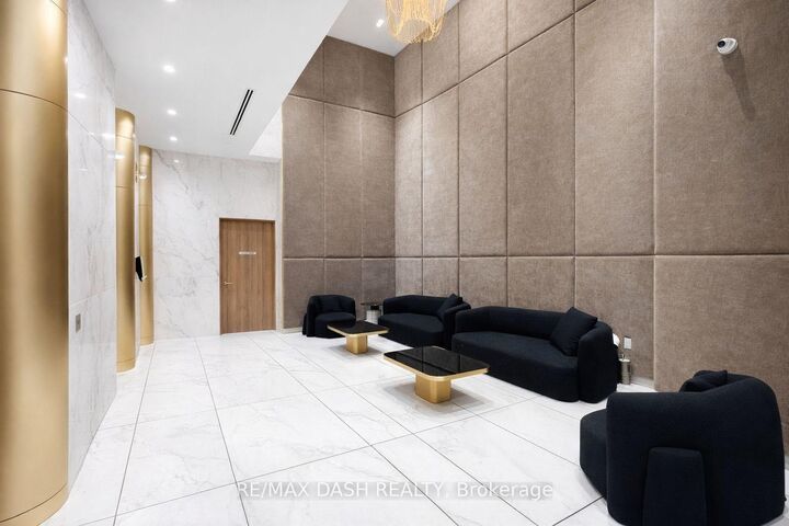Property Photo:  634 Church Street 1002  ON M4Y 0G9 