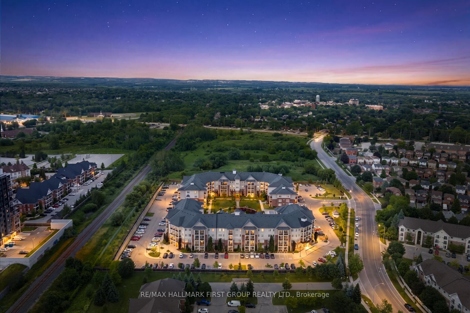 Property Photo: 80 Aspen Springs Drive 113 ON L1C 4Y2