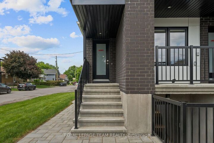 Property Photo: 1231 Shillington Avenue Upper ON K1Z 7Z9
