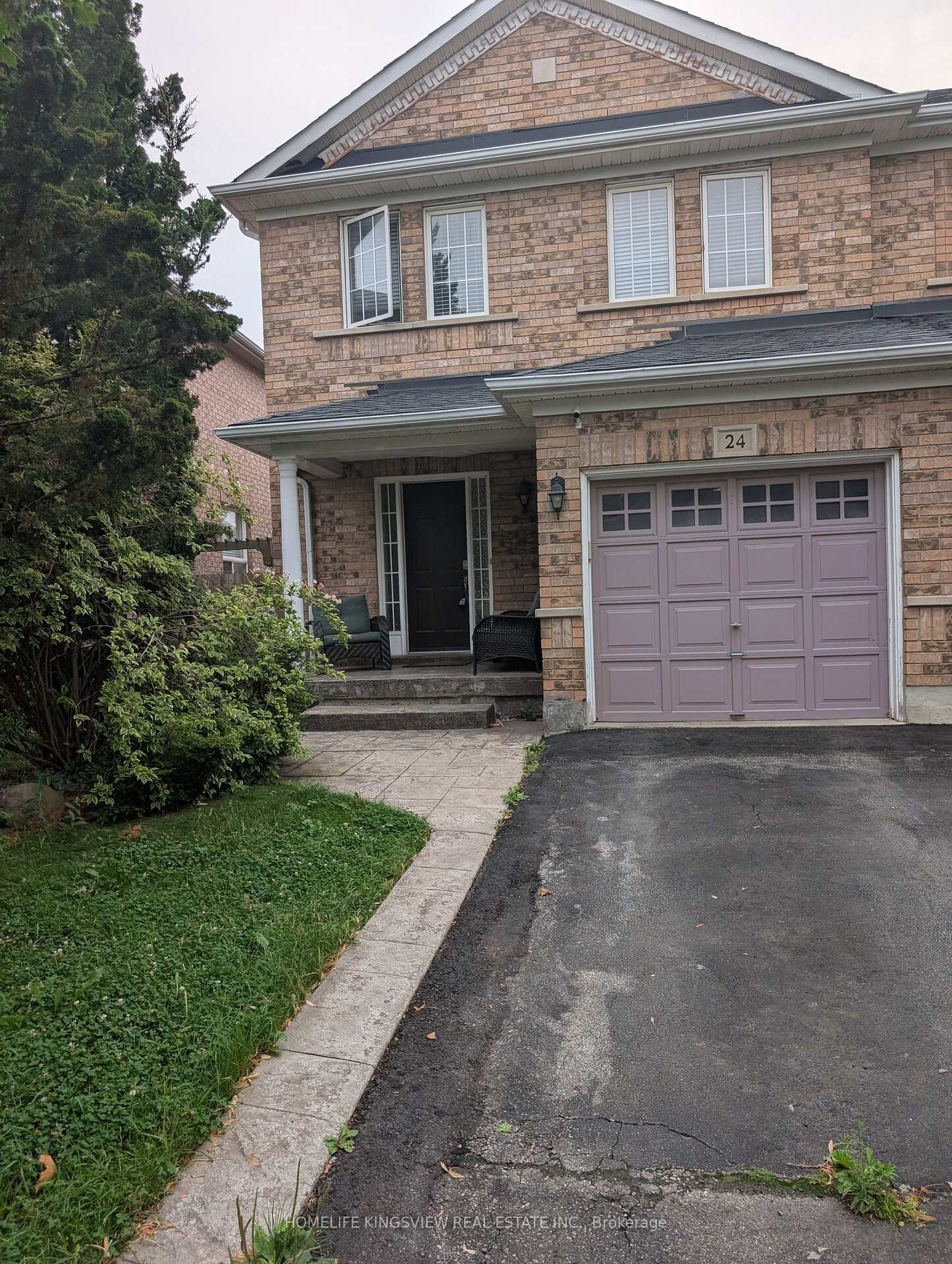 Property Photo: 24 Farthingale Crescent ON L7A 1R3