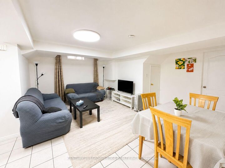 Property Photo:  48 Foxfield Crescent Bsmt  ON L4K 5G1 