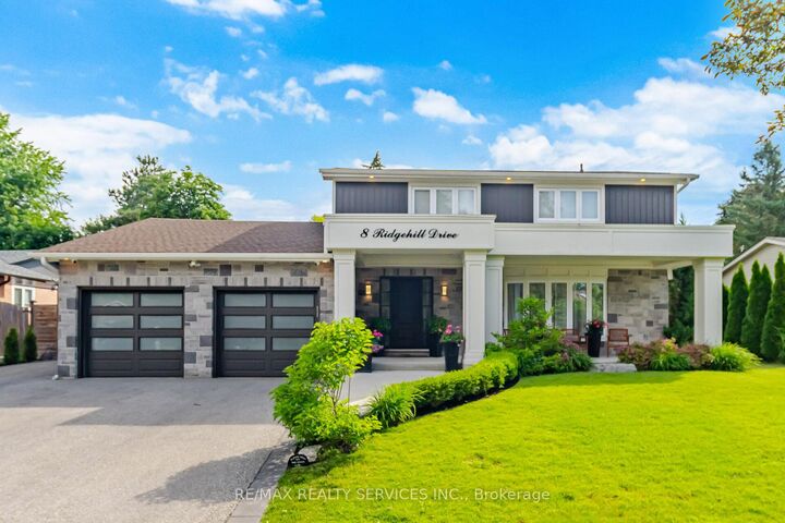 8 Ridgehill Drive — photo 1