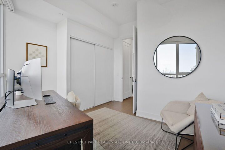 Property Photo: 11 Lillian Street 1802 ON M4S 2H7