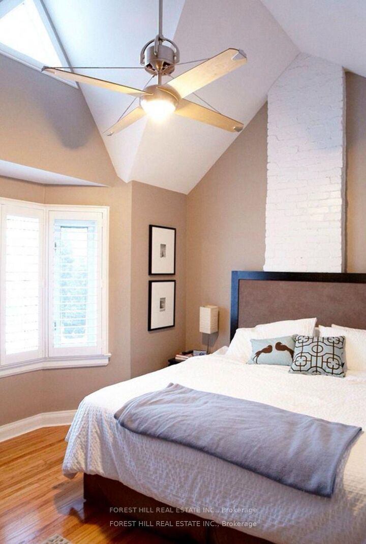 Property Photo: 123 Helendale Avenue ON M4R 1C6