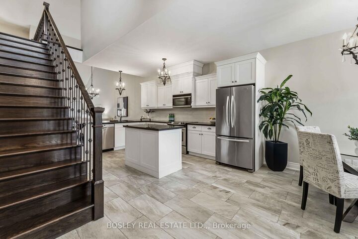 Property Photo:  13 Emerald Common  ON L2M 0A7 