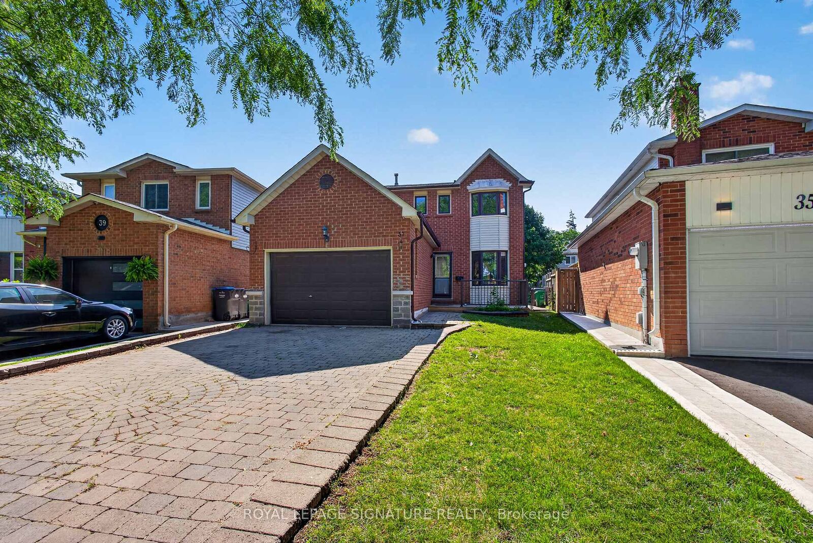 Property Photo:  37 Oleander Crescent  ON L6Z 2C1 