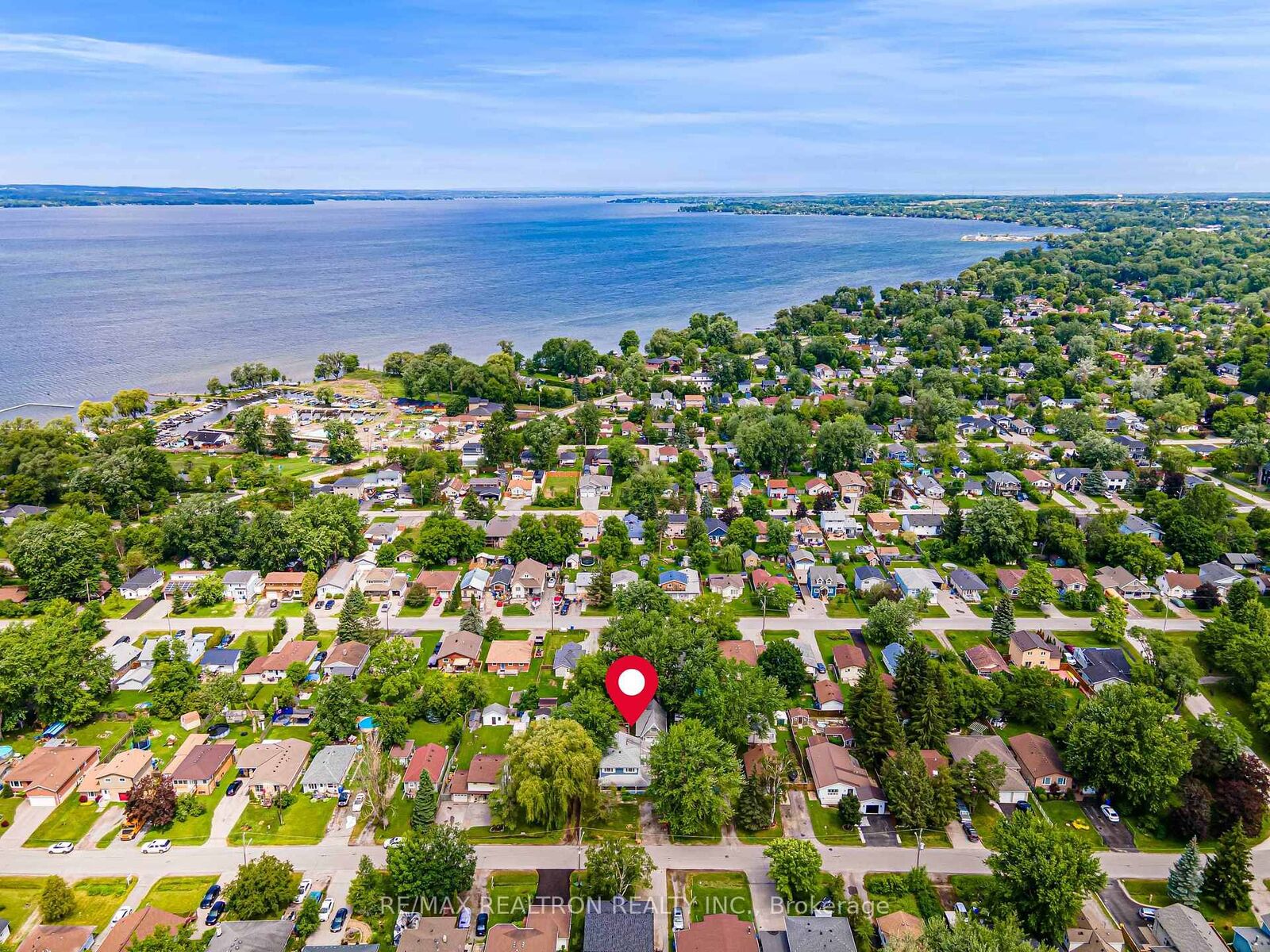 Property Photo: 330 Tampa Drive ON L4P 3A4