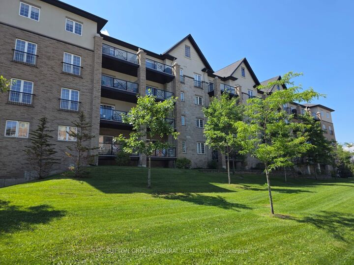 Property Photo:  40 Ferndale Drive 304  ON L4N 2L3 
