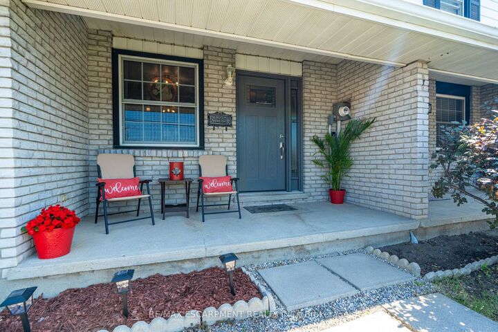 Photo de la propriété:  54 Kinross Street  ON N3W 1K1 