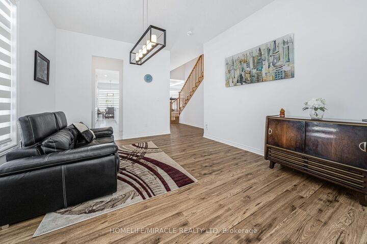 Property Photo: 158 Savannah Ridge Drive ON N3L 0L5