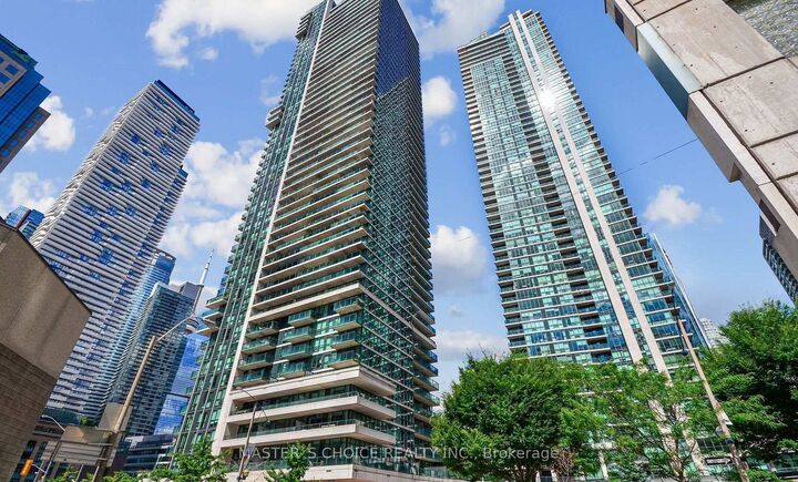 Property Photo: 33 Bay Street 4311 ON M5J 2Z3