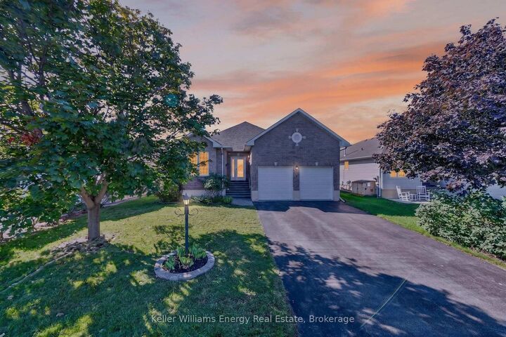 Property Photo: 56 Elmdale Drive ON K0K 3L0