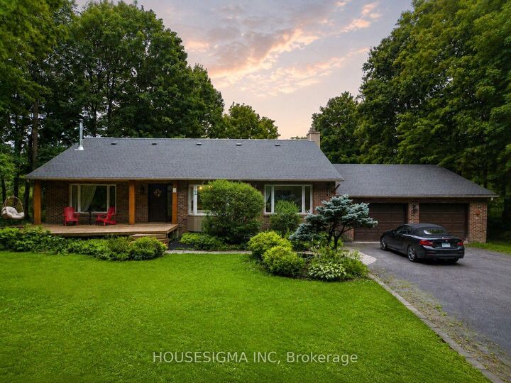 Property Photo: 1437 Huntmar Drive ON K0A 1L0