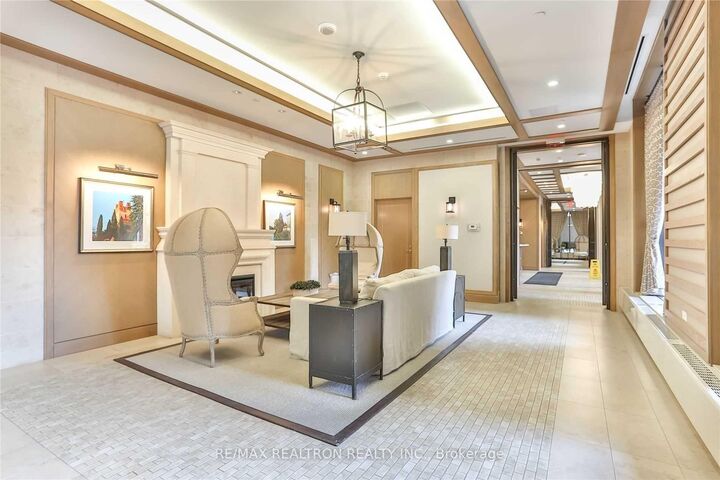 Property Photo:  830 Lawrence Avenue W 2910  ON M6A 0B6 