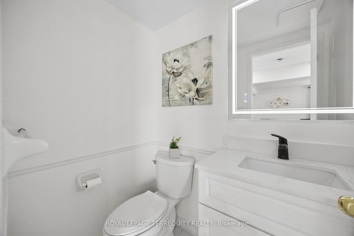Property Photo: 7339 Black Walnut Trail ON L5N 7M3