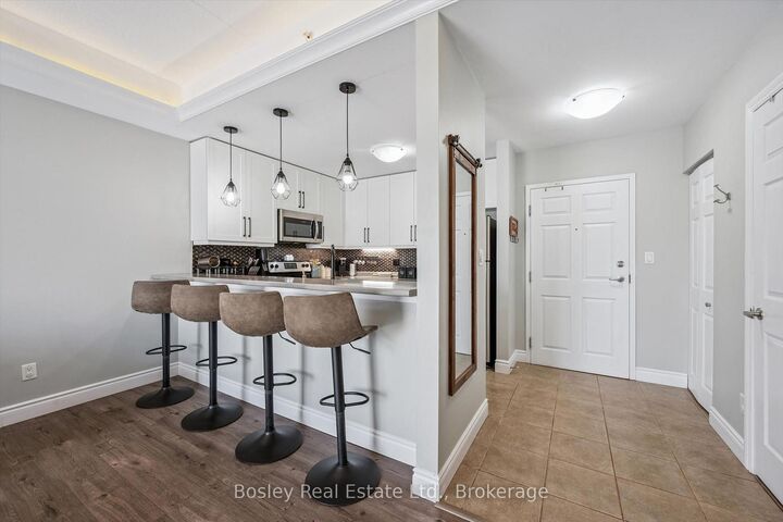 Property Photo:  2 Colonial Drive 314  ON N1L 0K8 