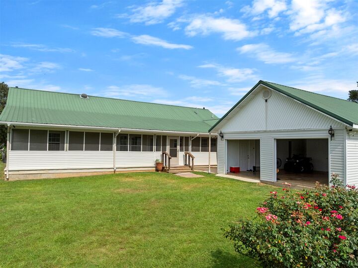 Property Photo: 622 N 4700 OK 74745