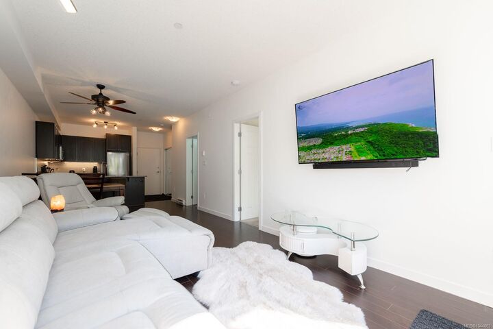 Property Photo:  99 Chapel St #207  BC V9R 5H3 