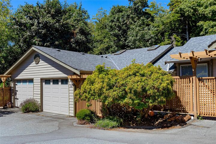 Property Photo:  2190 Drennan St #14  BC V9Z 1J4 