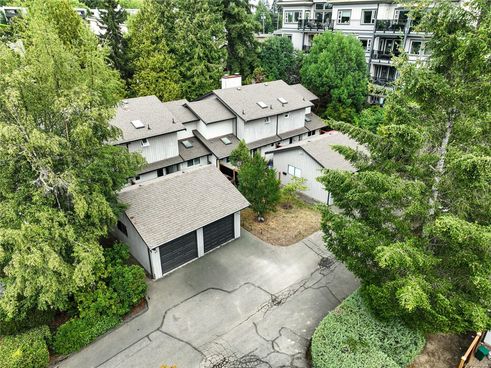 Property Photo:  1184 Clarke Rd #14  BC V8M 1K3 