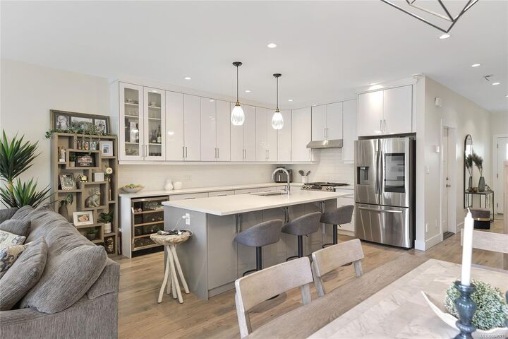 Property Photo: 4487 Wilkinson Rd #2 BC V8Z 5C2