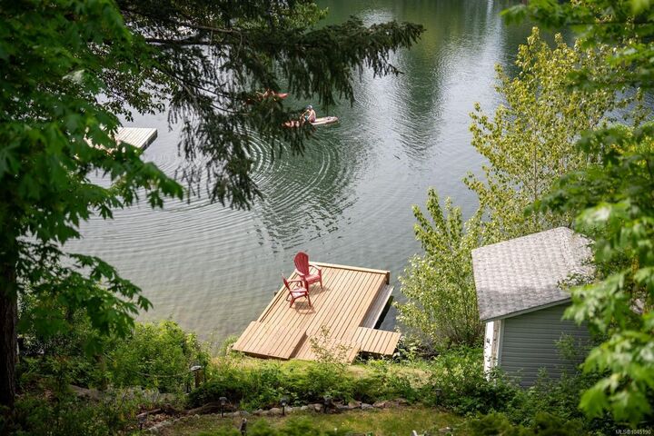 Property Photo: 1055 Trillium Rd BC V9B 4G3