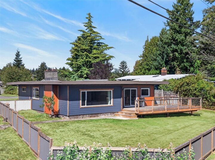 Property Photo: 3584 Island Hwy BC V9W 1E3