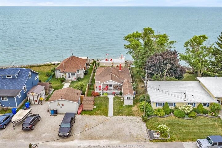 Property Photo: 813 Erie Shores Drive ON N0R 1G0
