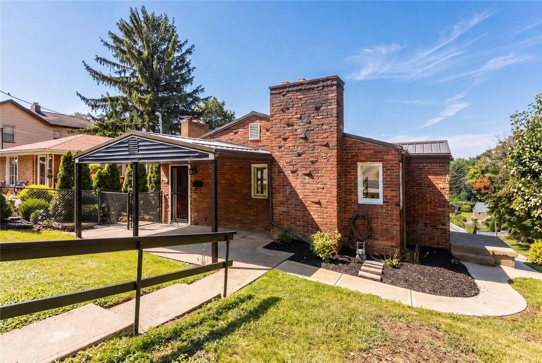 Property Photo:  906 Lebanon Ave  PA 15234 