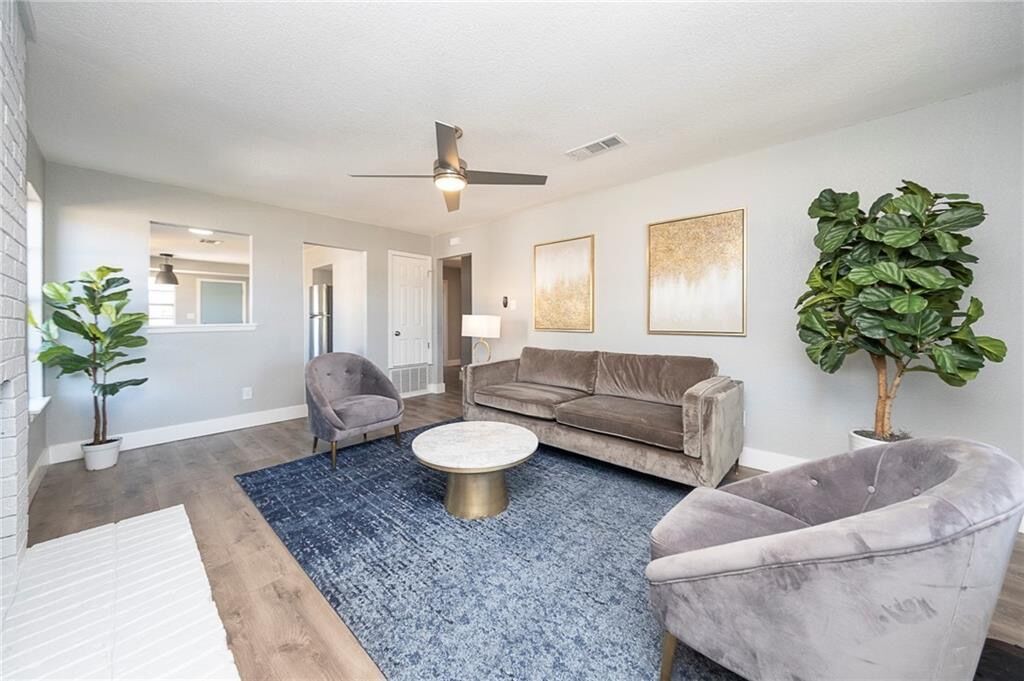 Property Photo: 7401 Tumbleweed Drive TX 78724