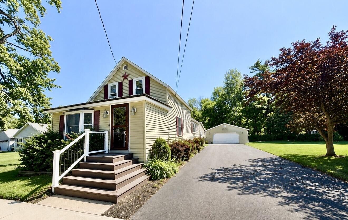 Property Photo:  1002 Mason Street  NY 12962 