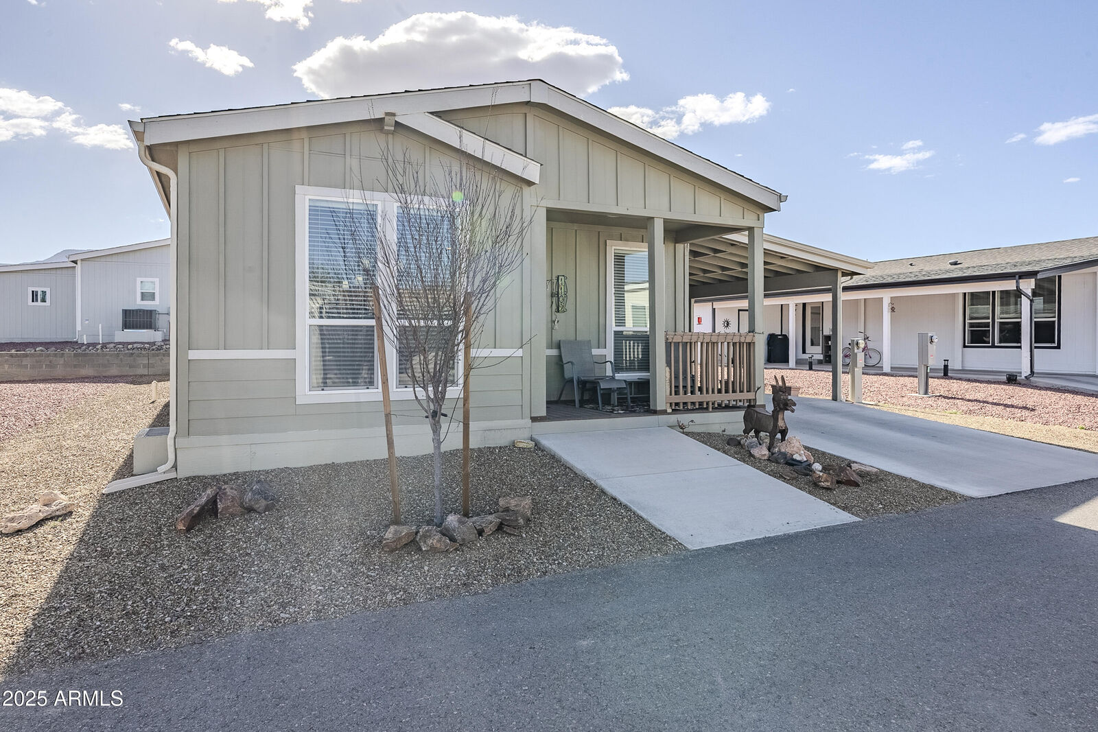 Property Photo: 1102 Nicklaus Drive AZ 86326