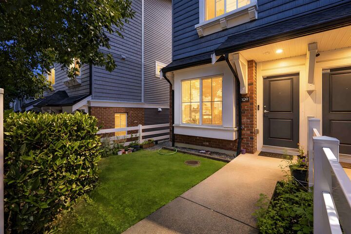 Photo de la propriété: 14833 61 Avenue 109 BC V3S 6T6