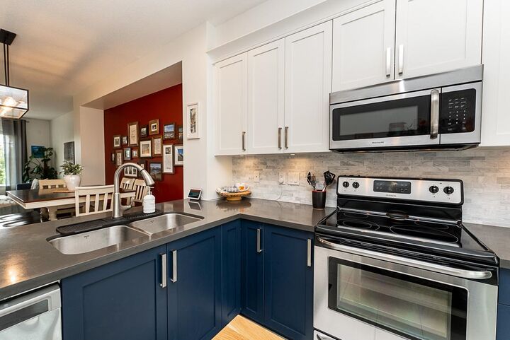 Property Photo: 16228 16 Avenue 11 BC V4A 1S7