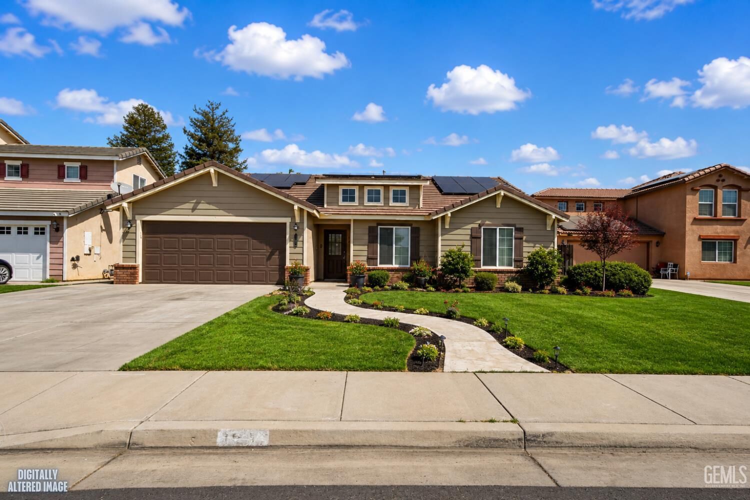 Property Photo: 11014 Sonoma Creek Court CA 93312