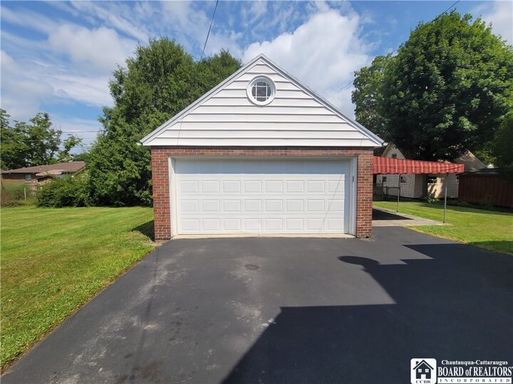 Property Photo:  466 Front Street  NY 14701 