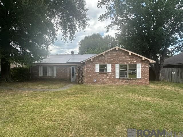 Property Photo: 11359 Glenda Dr LA 70815