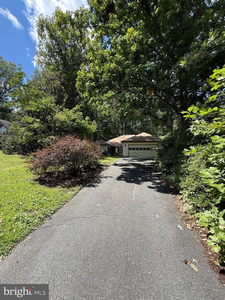 Property Photo:  222 Bosun Cove  VA 22554 